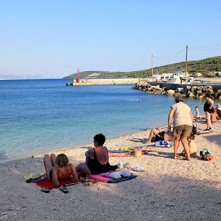 Apartments By The Sea Slatine, Ciovo - 1128 Екстериор снимка