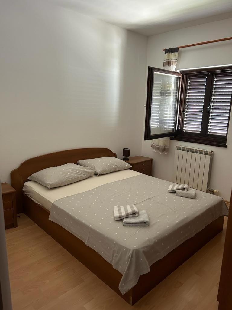 Apartments By The Sea Slatine, Ciovo - 1128 Екстериор снимка