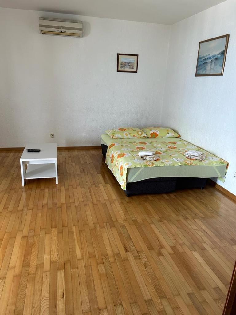 Apartments By The Sea Slatine, Ciovo - 1128 Стая снимка