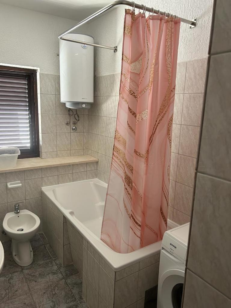 Apartments By The Sea Slatine, Ciovo - 1128 Екстериор снимка