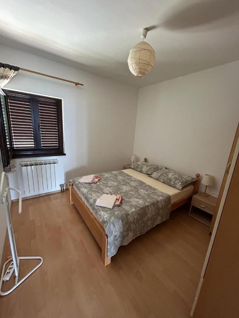 Apartments By The Sea Slatine, Ciovo - 1128 Екстериор снимка